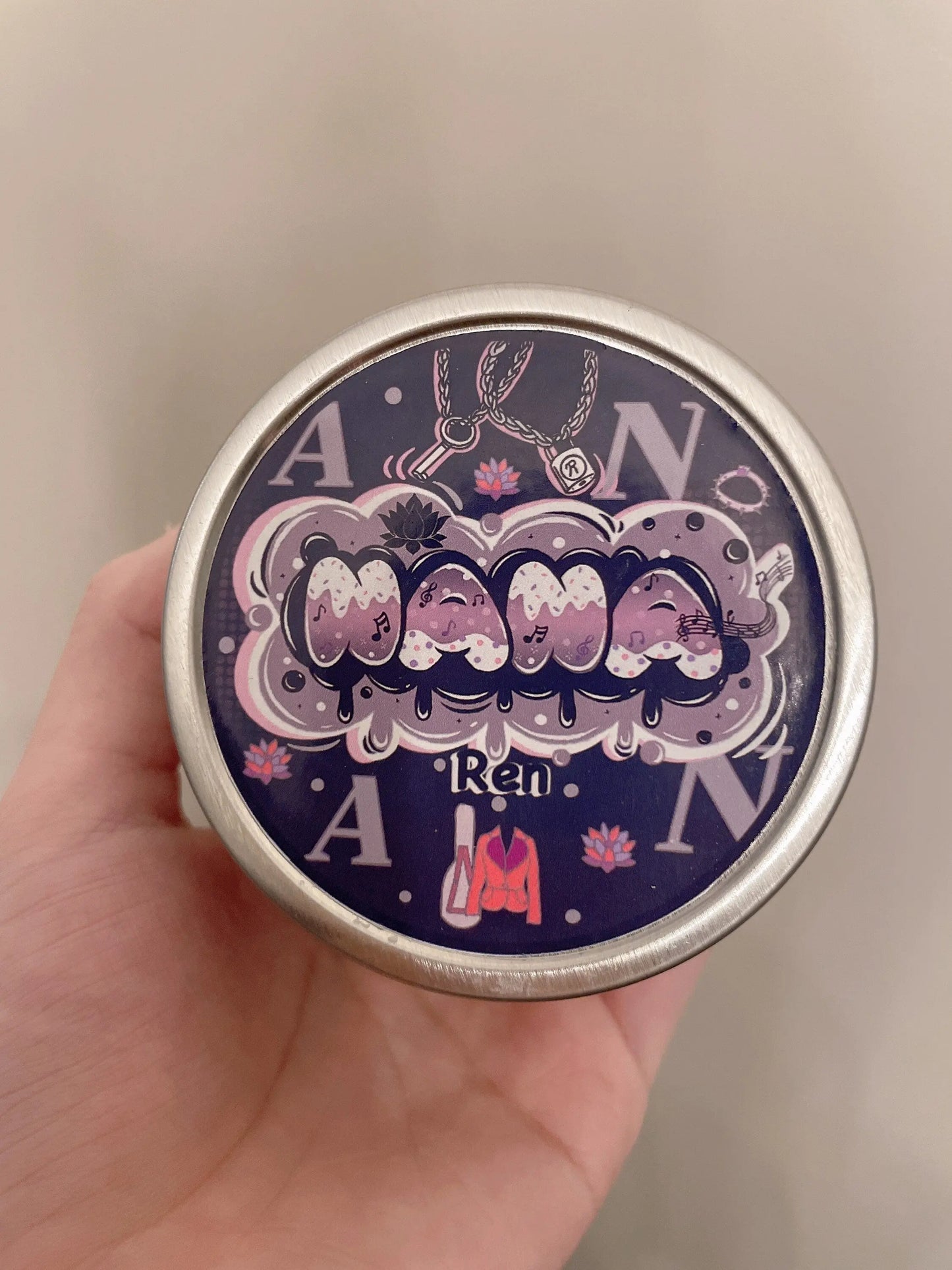 Nana Osaki Inspired Coconut Soy Wax Candle | It's a REN flower Milky Paw Scents